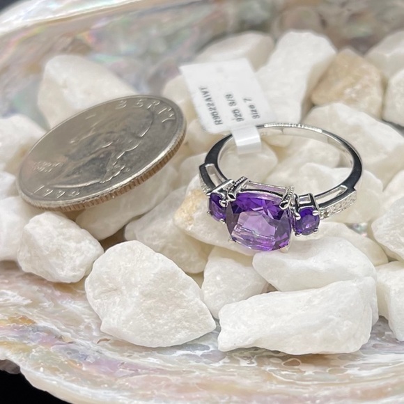 Amethyst 3 Stone 1.80 CTW Designer Ring Set in Sterling Silver: Size 7 NWT - Picture 9 of 17